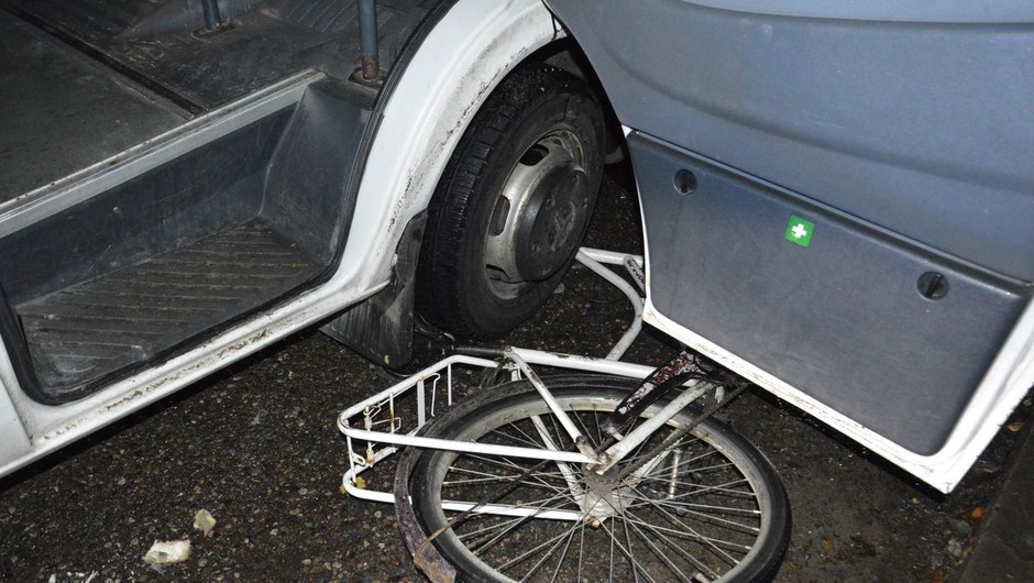 Śmiertelny wypadek w Rejowcu: Mercedes Sprinter potrącił rowerzystę