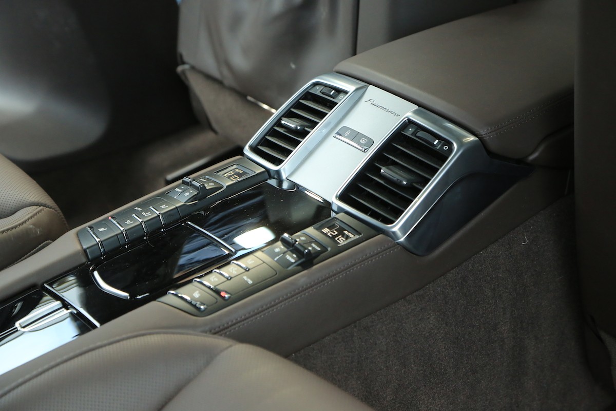 Porsche Panamera 4 Edition
