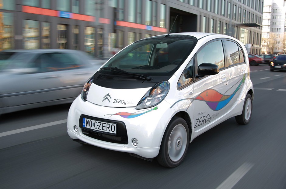Citroen C-Zero: zero emisij, trochę stresu