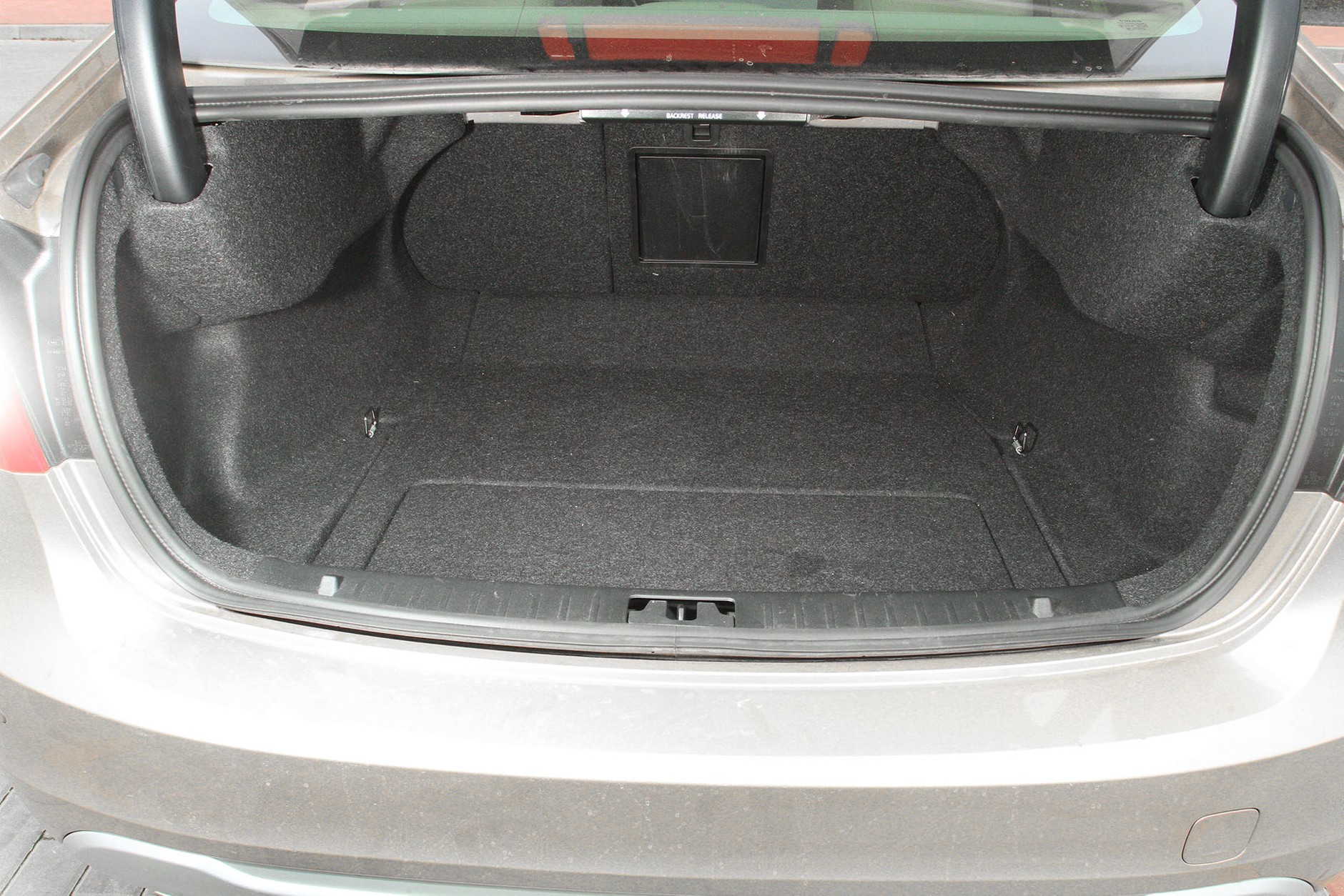 Volvo S60 II lata produkcji 2010-18, cena od 32 000 zł