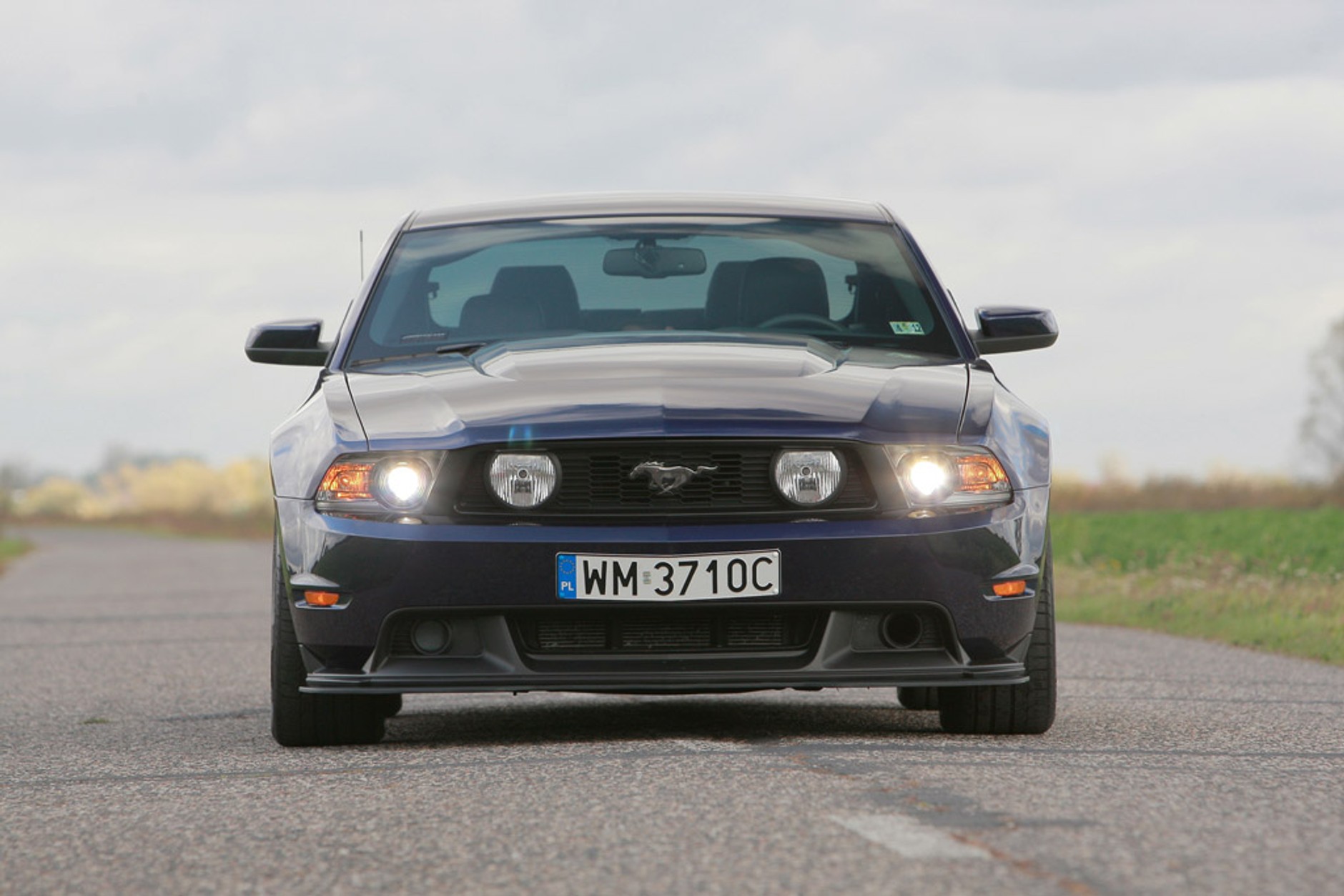 Ford Mustang I kontra Mustang V: klub koni mechanicznych