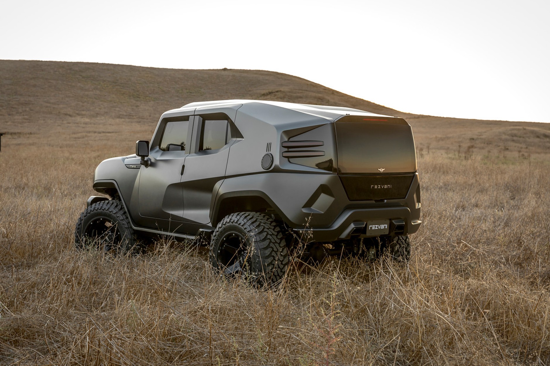 Rezvani Tank – 500-konny SUV na survival