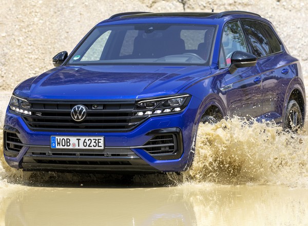 Volkswagen Touareg R kosztuje więcej niż Audi Q7