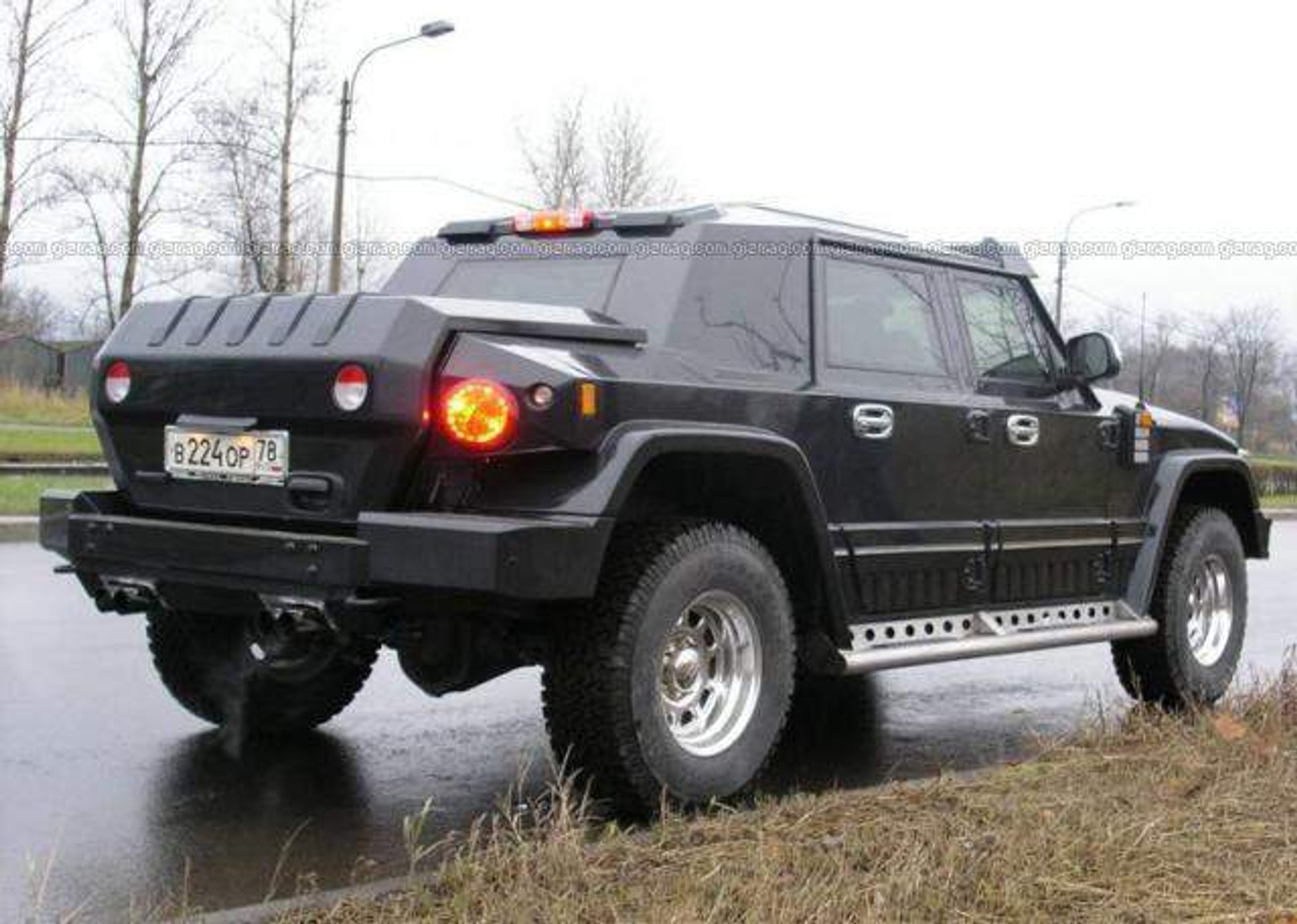 Combat T-98: rosyjski pogromca Hummerów