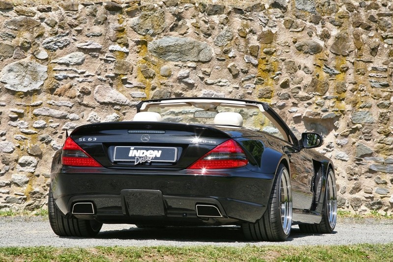 Ten Mercedes SL63 AMG kosztuje że ho, ho