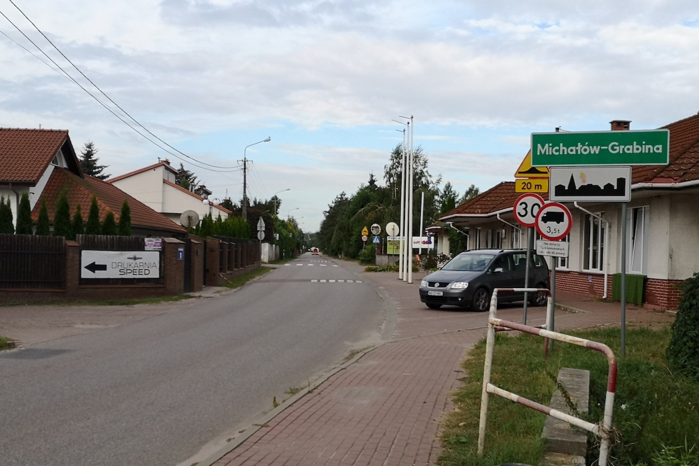 Czy gdy jadącym z przeciwka zaczyna się obszar zabudowany, to znaczy, iż mi się kończy?