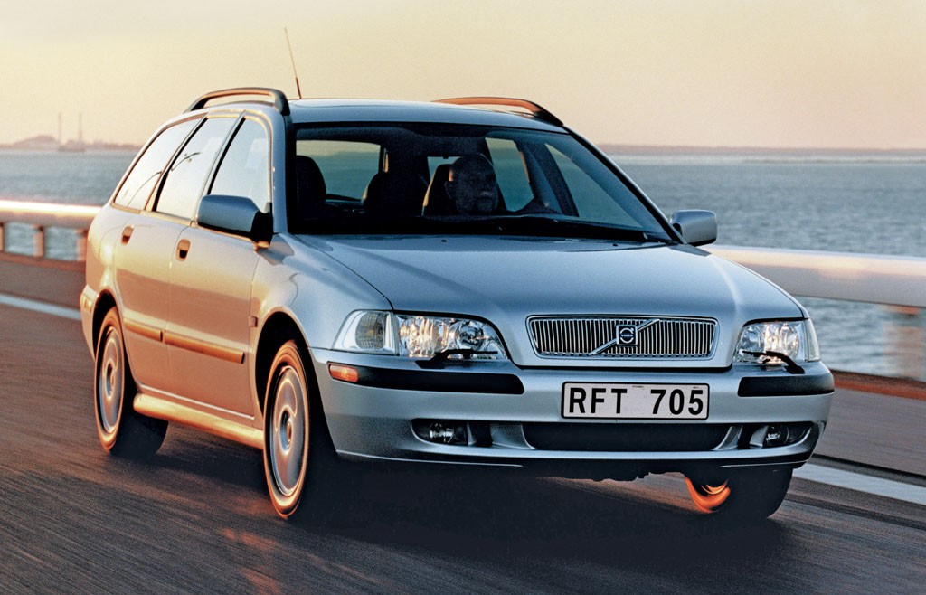 VOLVO S40/V40 - Kuzyn MItsubishi Carismy