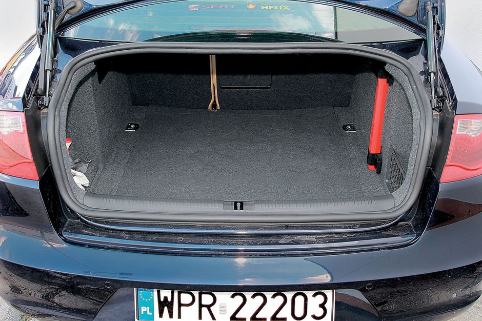 Seat Exeo 2.0 TDI - czy warto kupić hiszpańskie Audi A4?