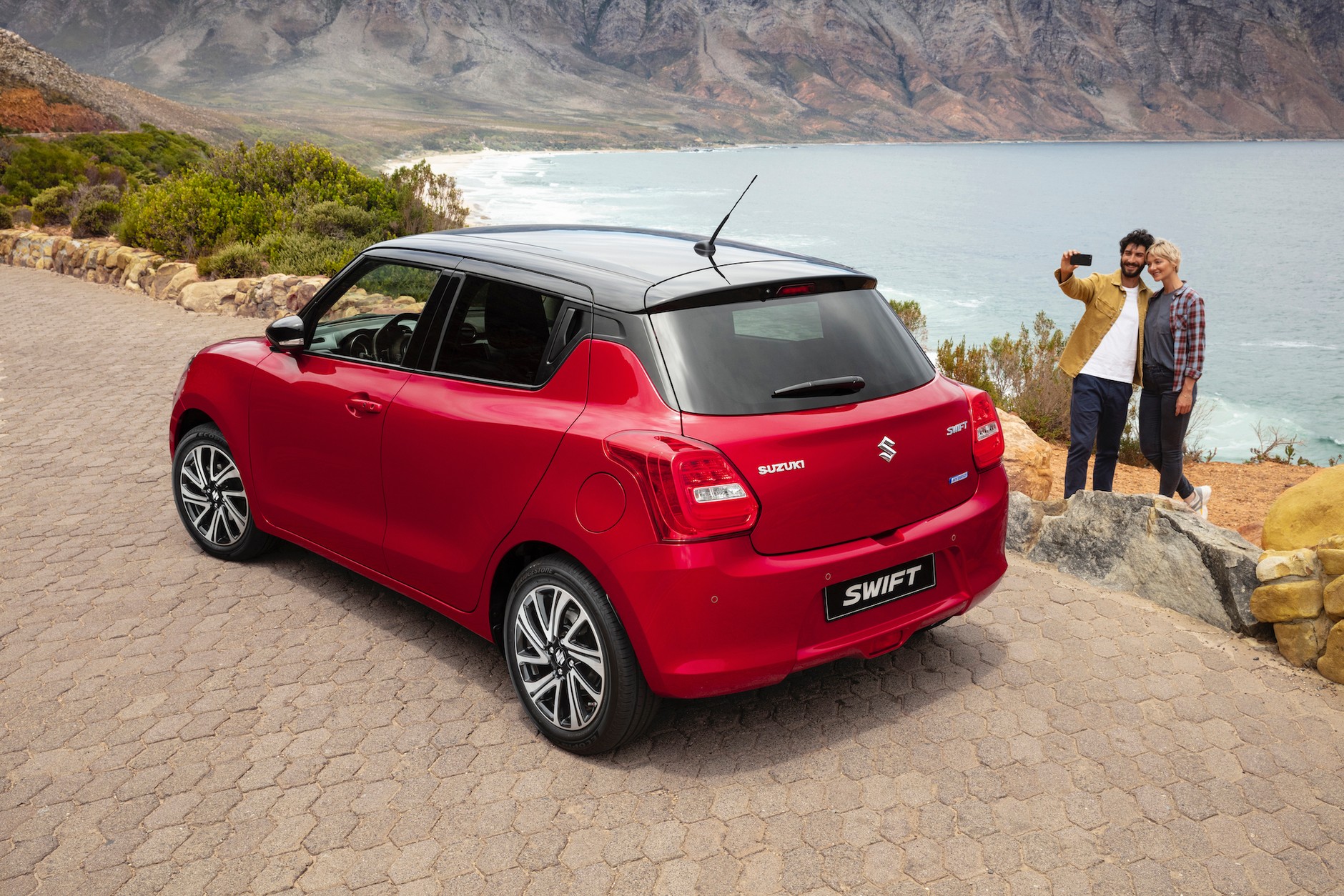 Suzuki Swift Mild Hibrid po modernizacji – więcej wyposażenia i oszczędniejszy silnik