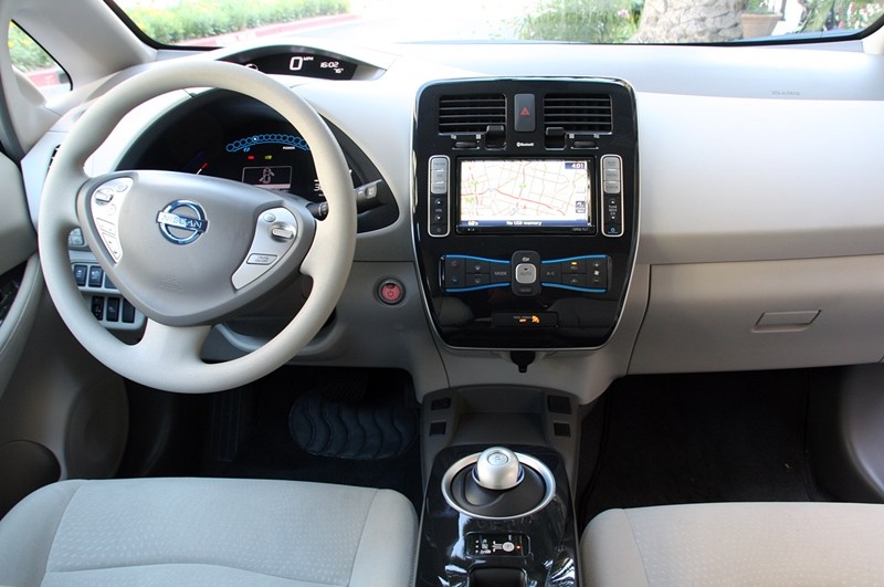 Nissan Leaf autem roku. A co z innymi?