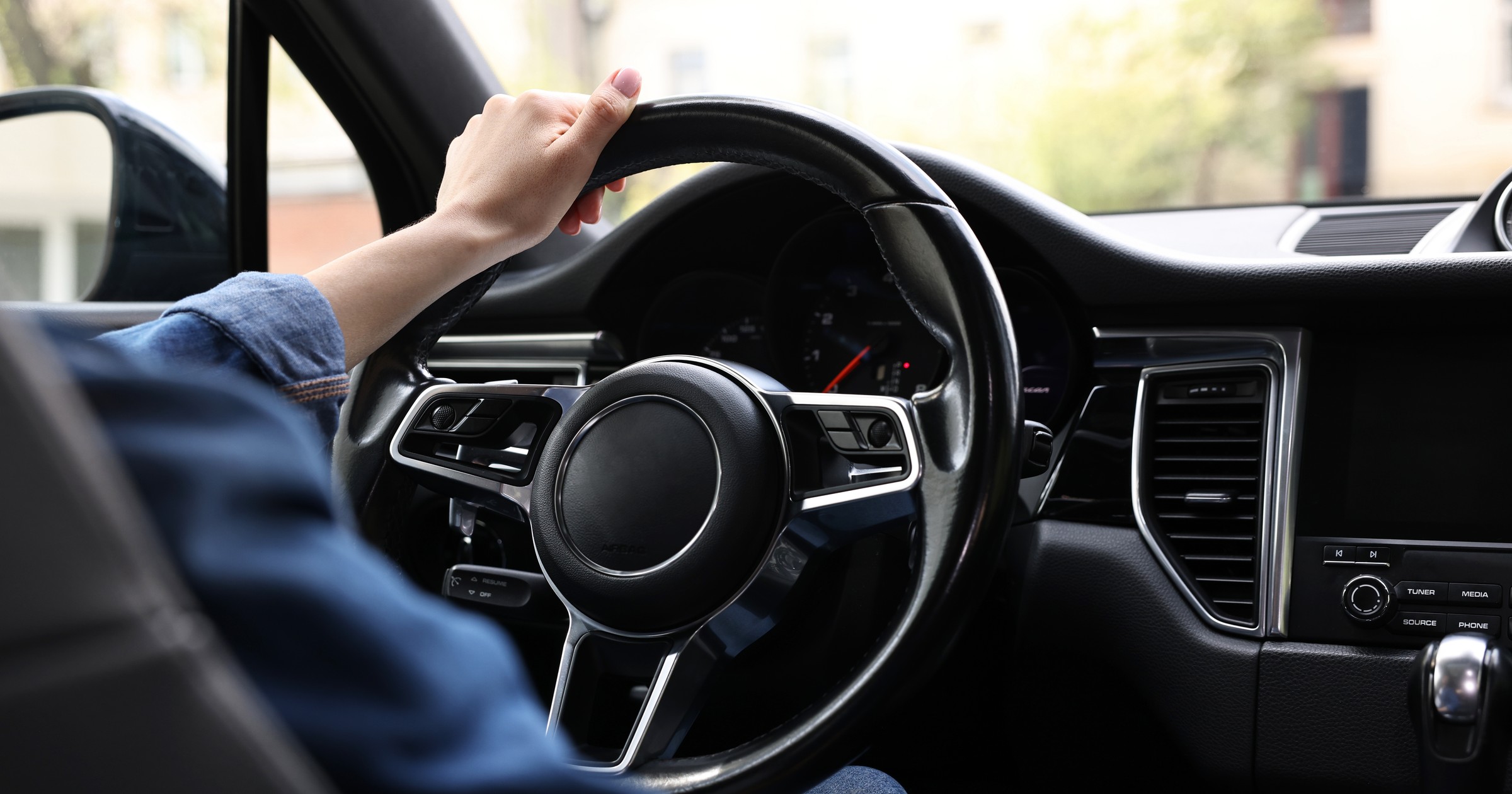 Kierownica w samochodzie to siedlisko baterii (zdjęcie poglądowe)