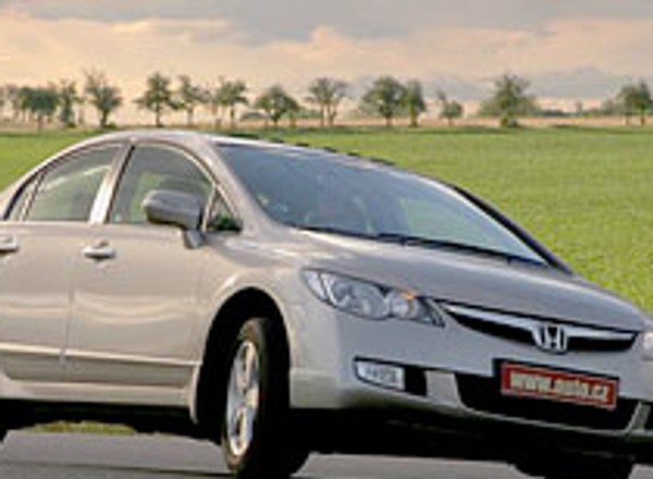 Honda Civic sedan 1.8 ES (AT) - komfort ponad wszystko