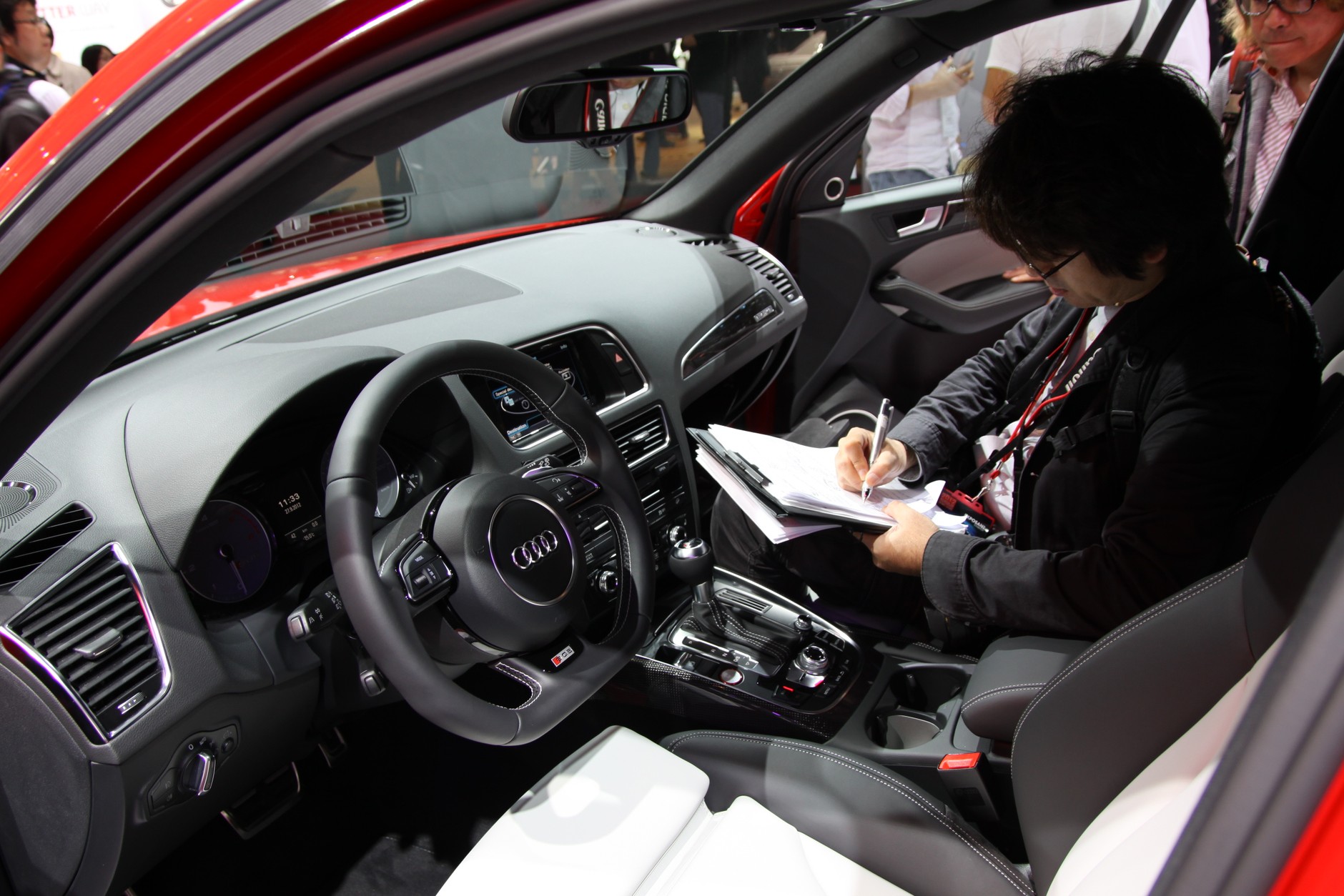 Szpiedzy na targach w Paryżu