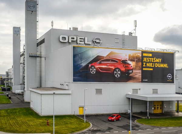 Opel wznawia produkcję w Gliwicach
