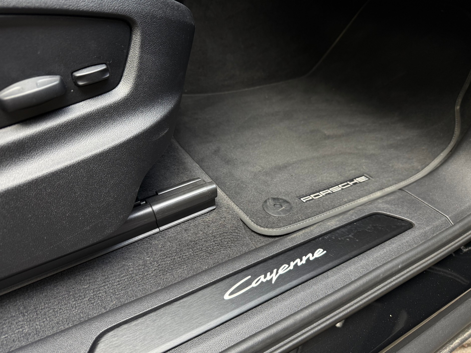 Porsche Cayenne 3.0 V6 Black Edition