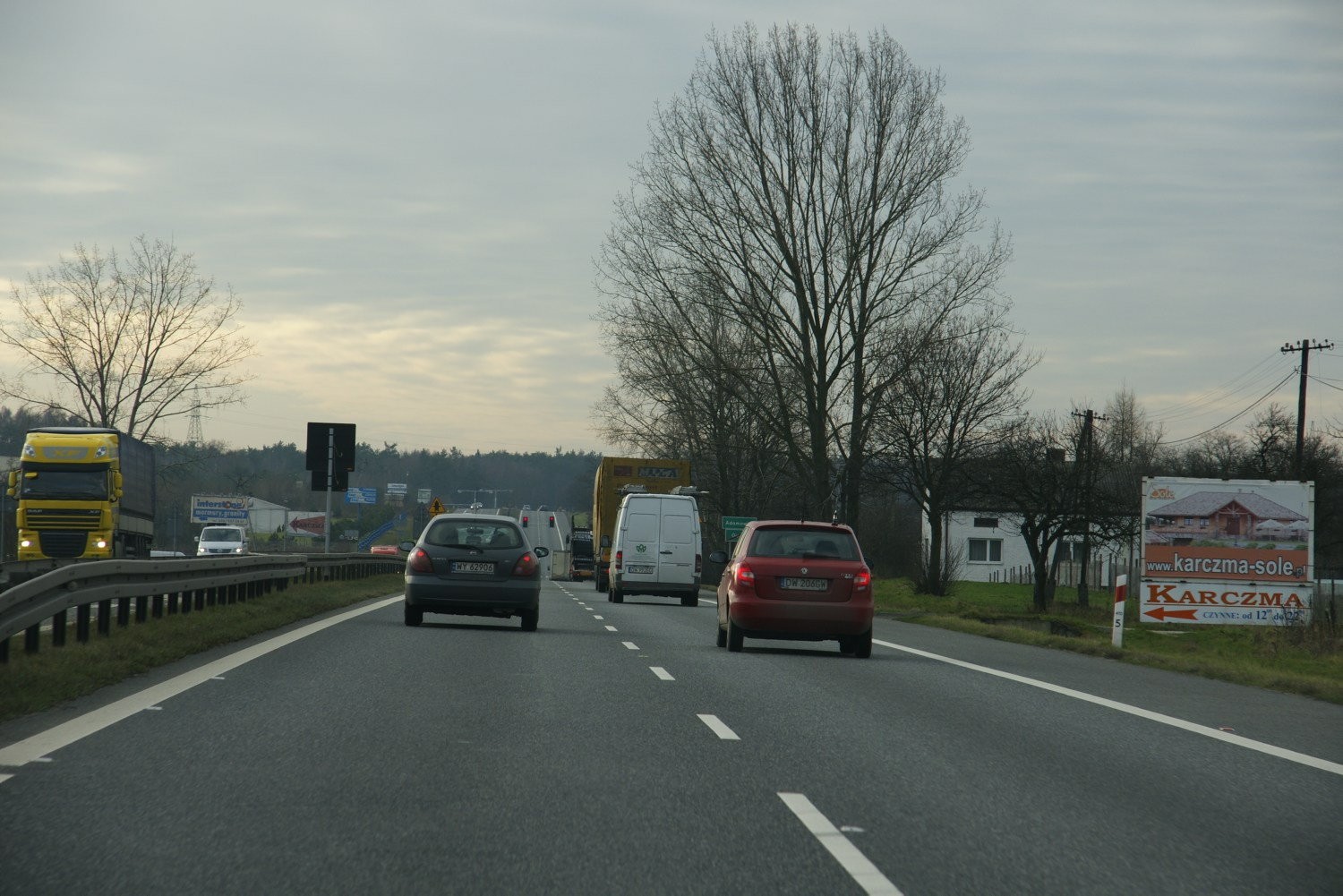 Jak nie dojechać na własny grób? 5 sytuacji drogowych, na które warto się przygotować