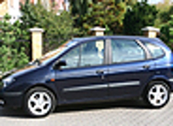 Renault Scenic - Minibus dla rodziny