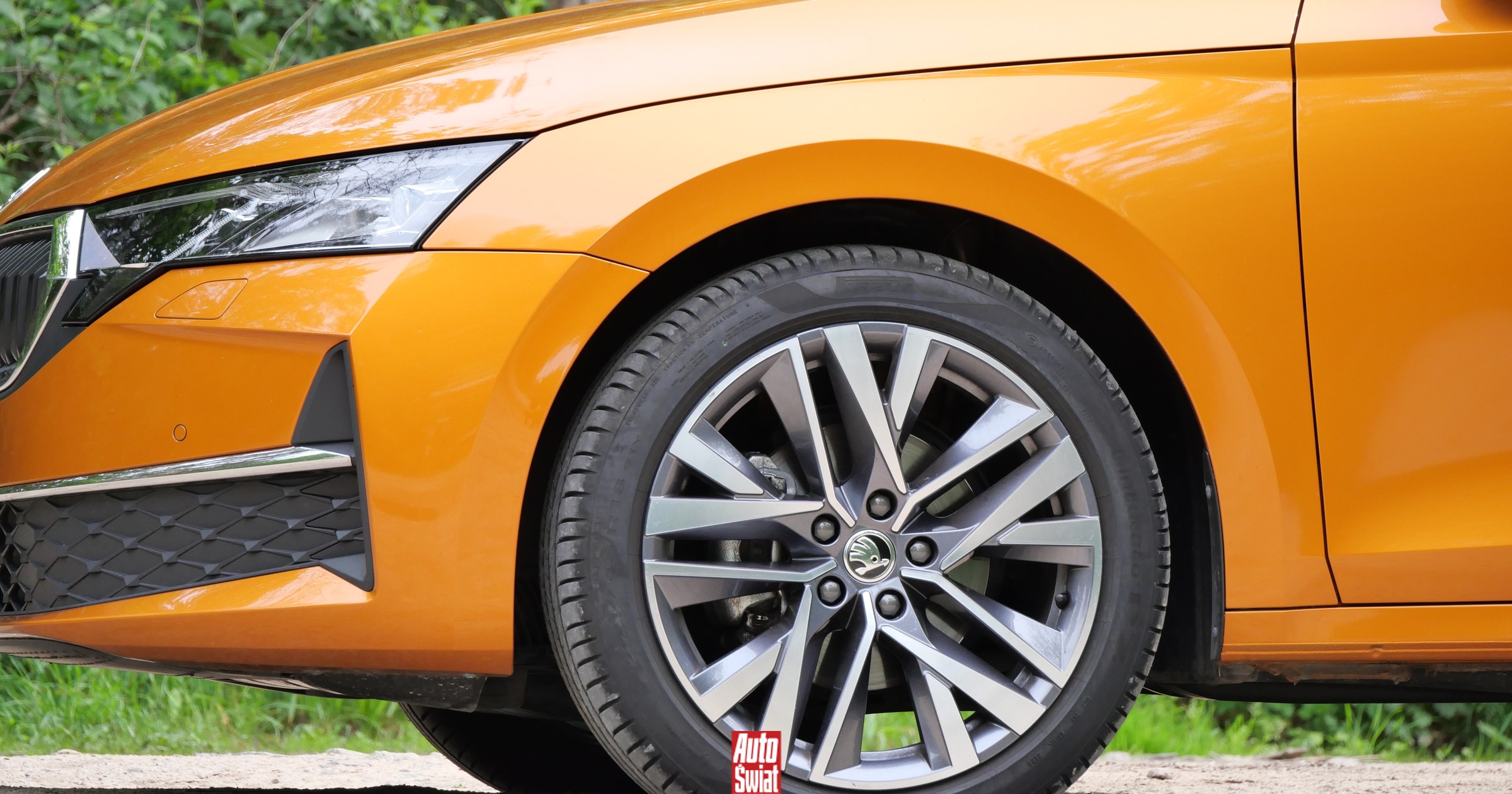 Skoda Octavia pokonała Toyotę Corollę. Sprawdzamy najnowsze cenniki — trwa wojna cenowa