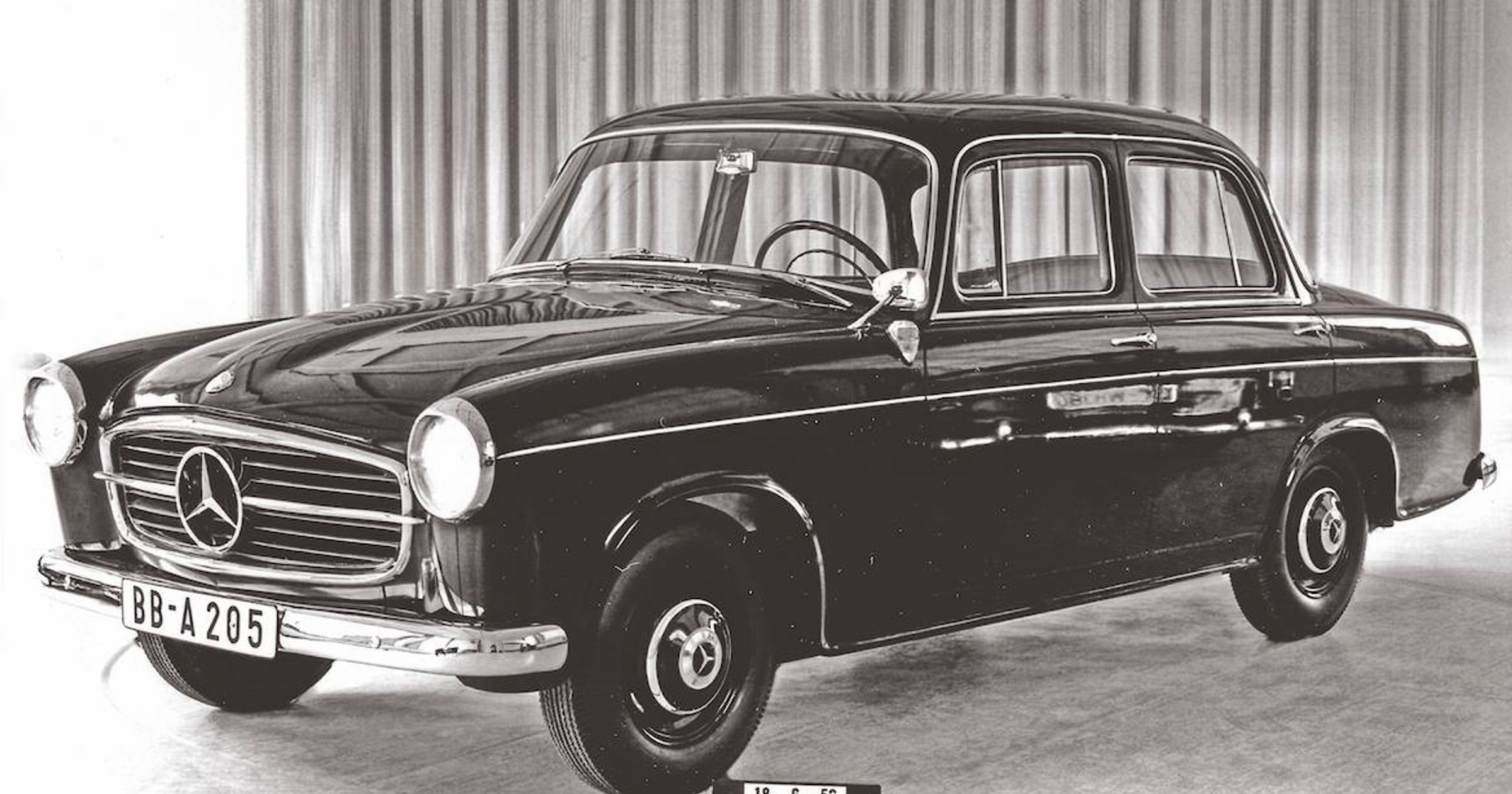 Mercedes W122