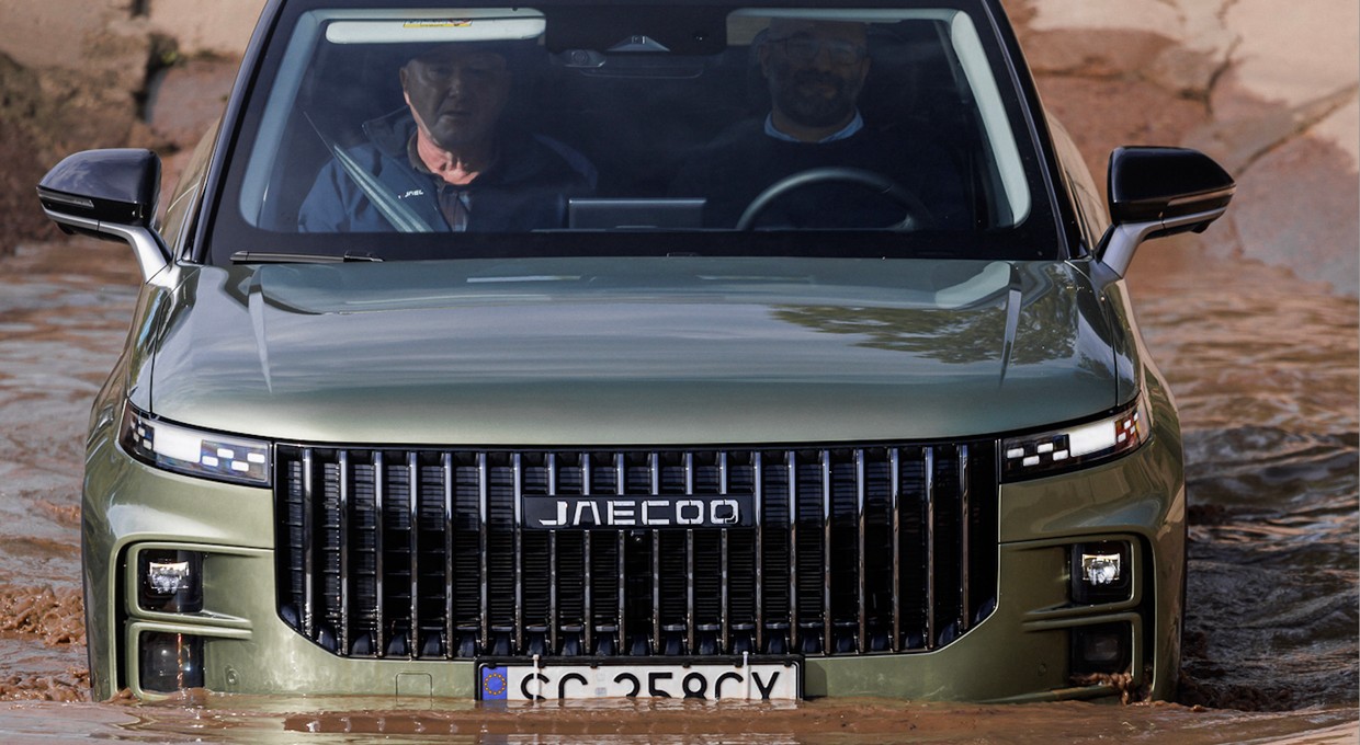 Próbowałem utopić chińskiego SUV-a Jaecoo J7. Sami mnie do tego namawiali