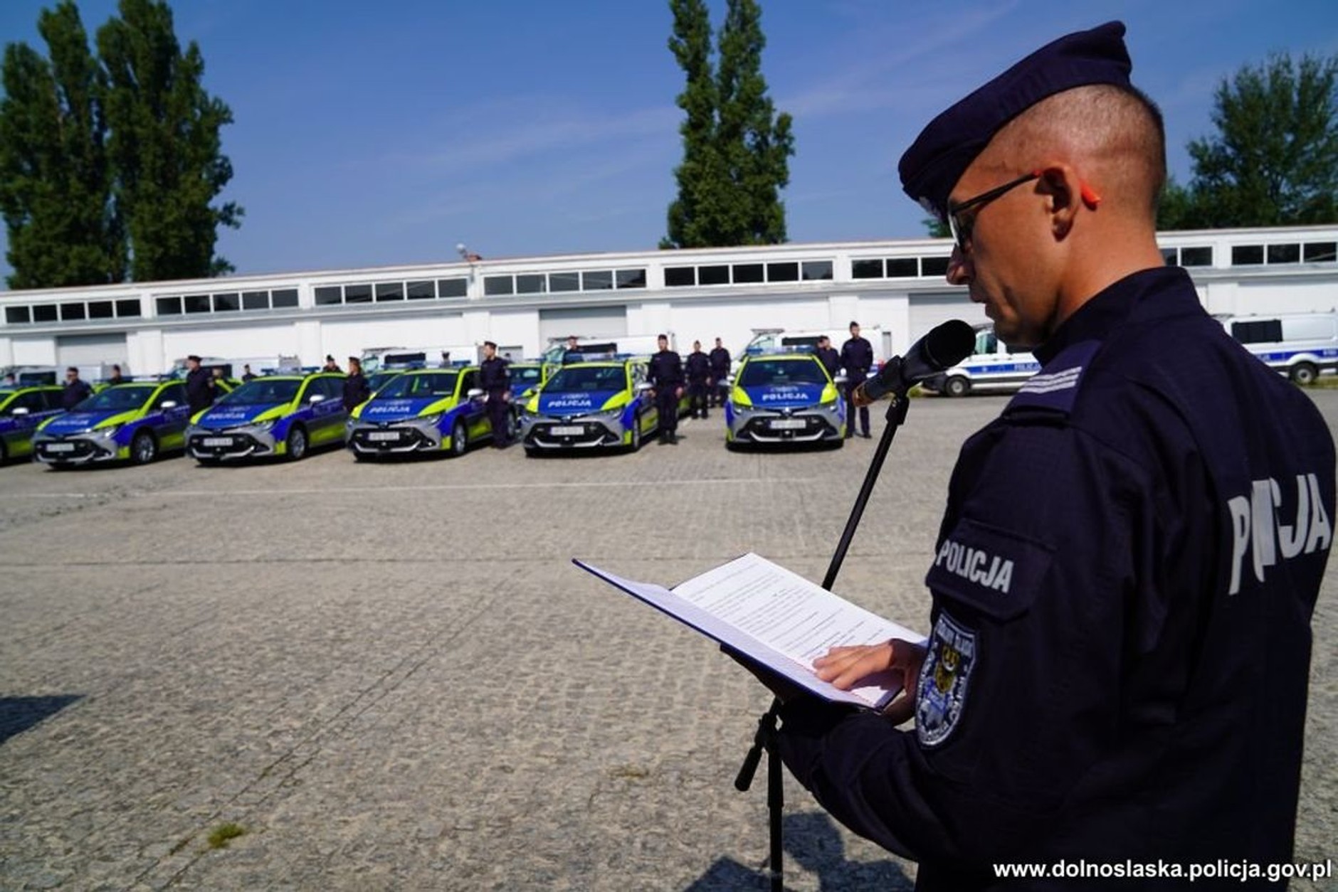 Policja była na dużych zakupach. 36 nowych radiowozów
