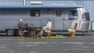 Przyczepa Toma Hanksa na sprzedaż. To zbudowany na zamówienie Airstream