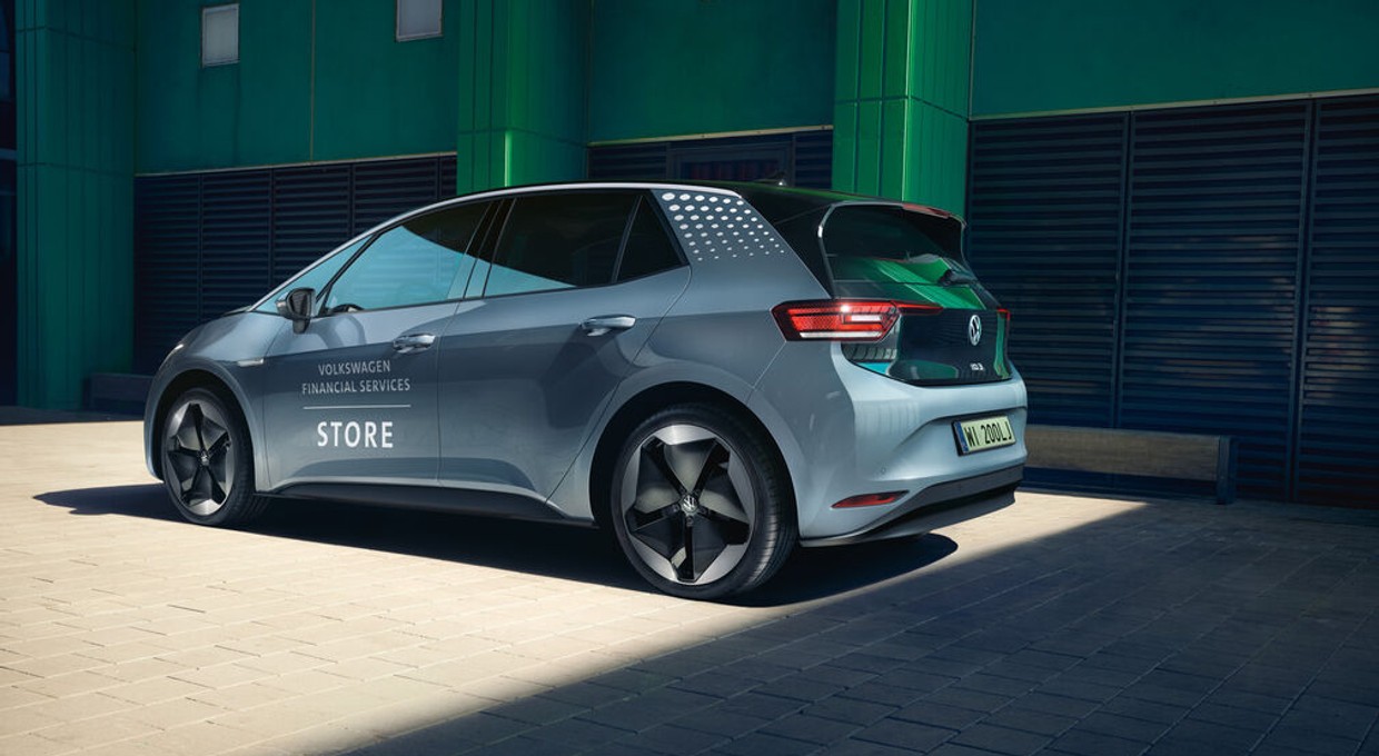 Nie trzeba nowego, by jeździć nowocześnie. Rynek wtórny nabiera elektrycznej mocy