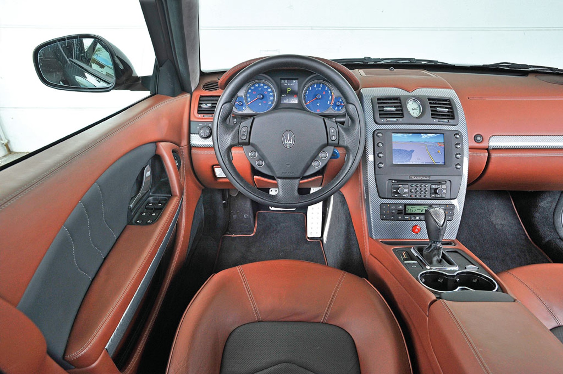 Garnitur w rozmiarze V8: Porsche Panamera S kontra Maserati Quattroporte i Jaguar XJ