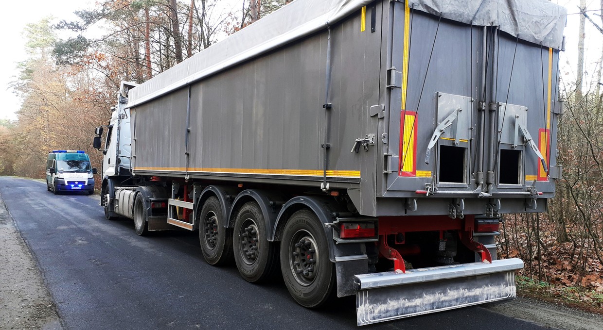 ITD miała powody, żeby zatrzymać kierowcę ciężarówki. Zaczął od wykroczenia, skończył na przestępstwie