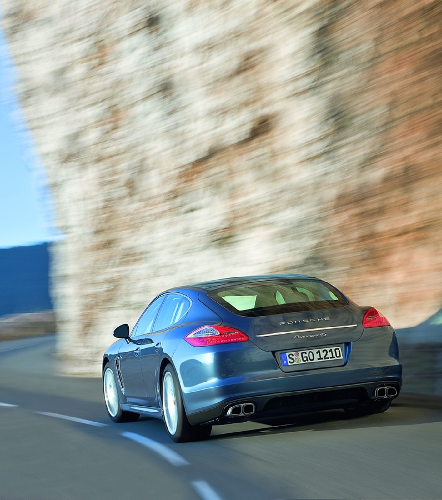 Porsche Panamera – muszą WSZYSTKIE naprawić, może przy okazji poprawią im wygląd?