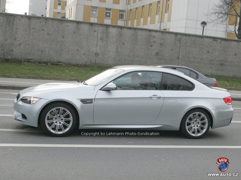 Zdjęcia szpiegowskie: nowe BMW M3 bez maskowania