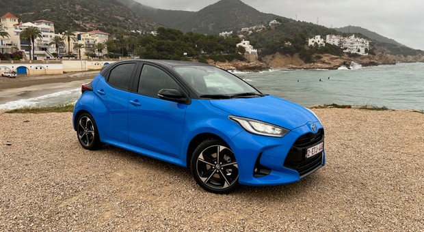 Toyota Yaris teraz z jeszcze mocniejszą hybrydą. Już nią jeździłem. Klienci pokochają ten model?