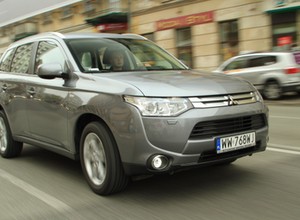 Outlander już za 90 tys. zł