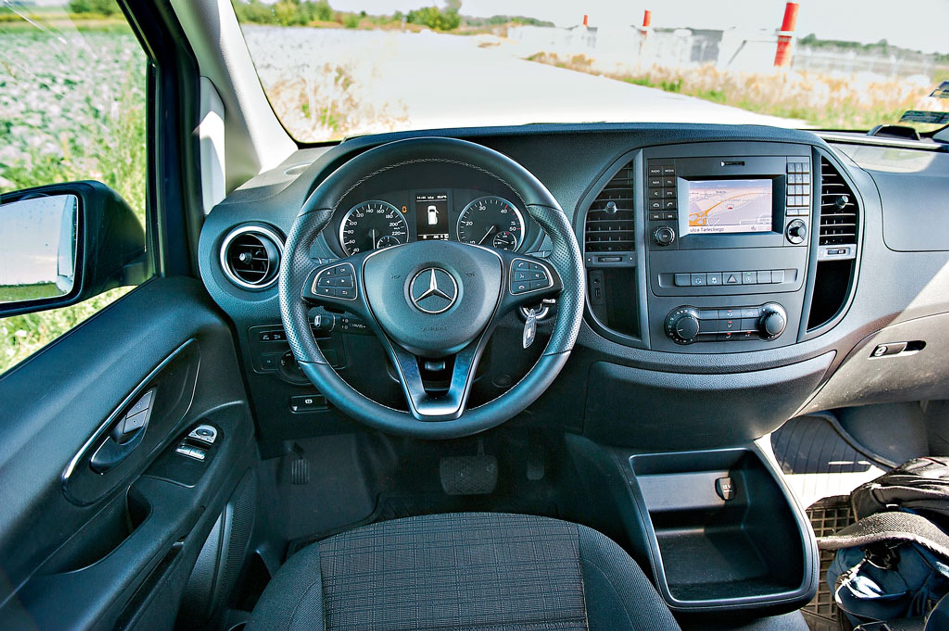 Mercedes Vito Mixto 4Matic - rodzinny furgon