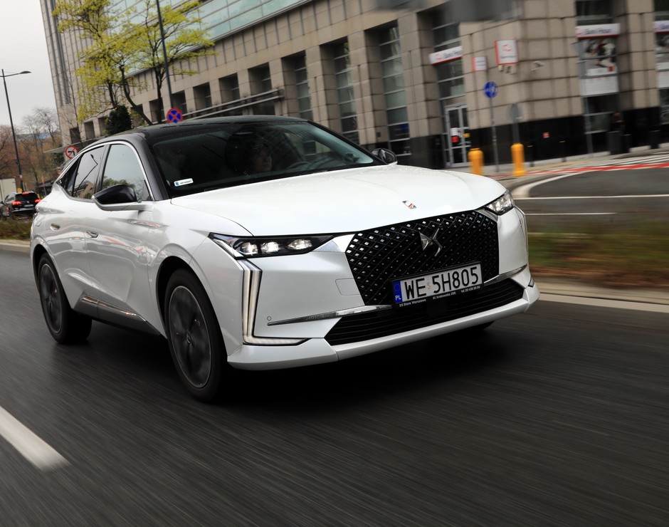 DS 4 E-Tense 225