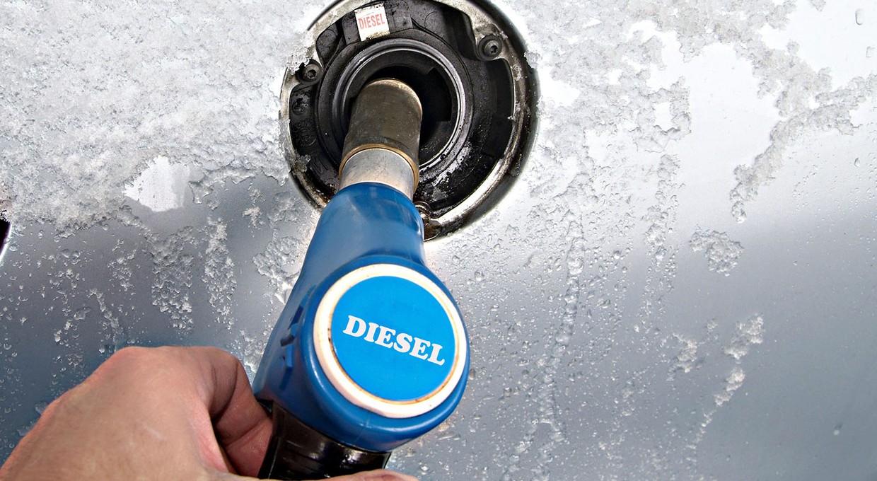 Diesel może zamarznąć przy temperaturze tuż poniżej zera. Jak tego uniknąć?