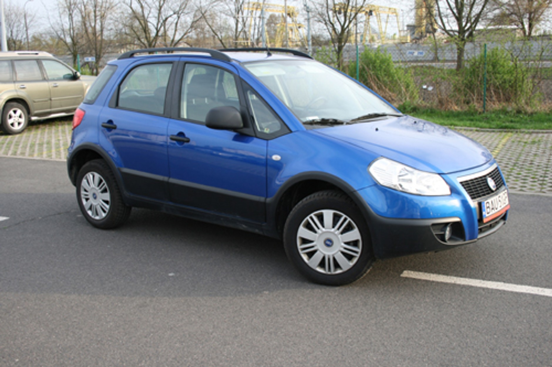 Oklejanie samochodu folią ochronną - Gałęzie? Nic takiego