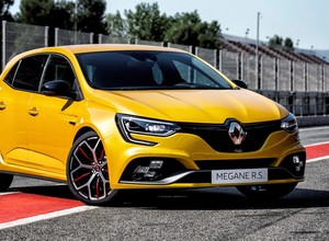 Renault Megane R.S. Trophy – 300 KM również w Megane