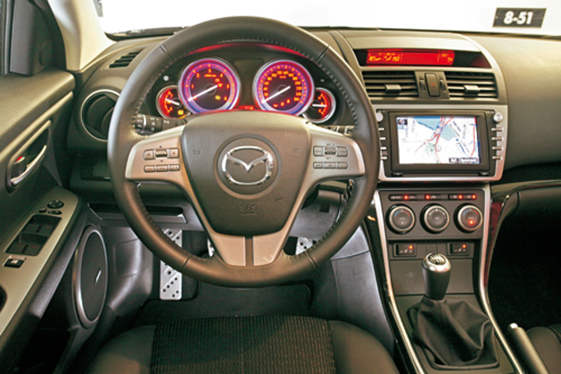 Honda Accord, Mazda 6 i Citroen C5 kontra VW Passat - Porównanie 4 kombi klasy średniej