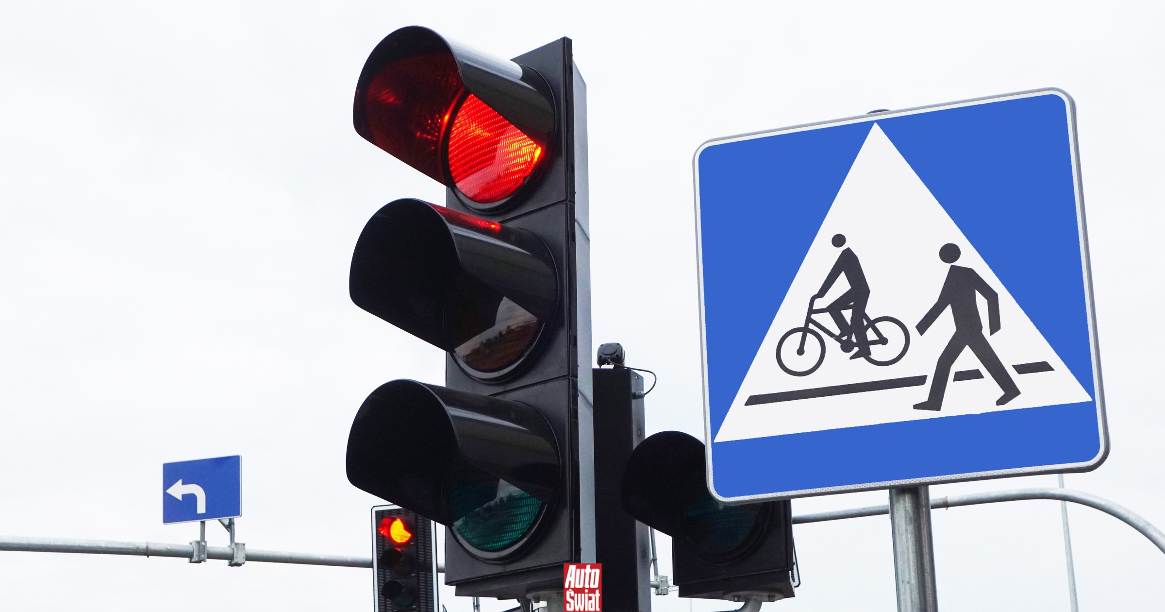 Mandat za czerwone światło nie tylko na skrzyżowaniu. Oto pułapki, w które wpadają kierowcy
