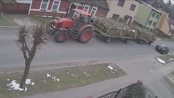 Po łup z pola jechał aż trzy razy. Policjanci dopadli go dzięki nagraniom