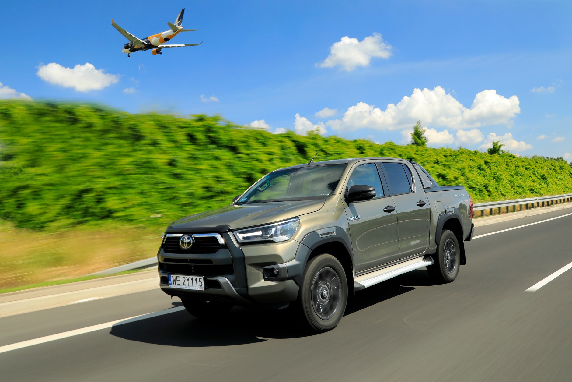 Toyota Hilux 2.0 D-4D 4x4 A/T 2021
