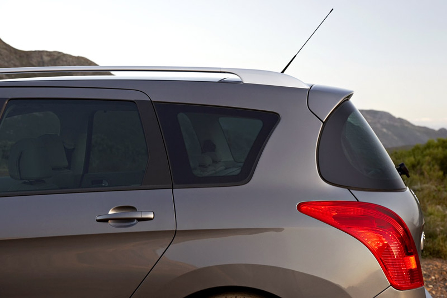 Genewa 2008: Peugeot 308 SW – aż siedem miejsc w nowym kombi