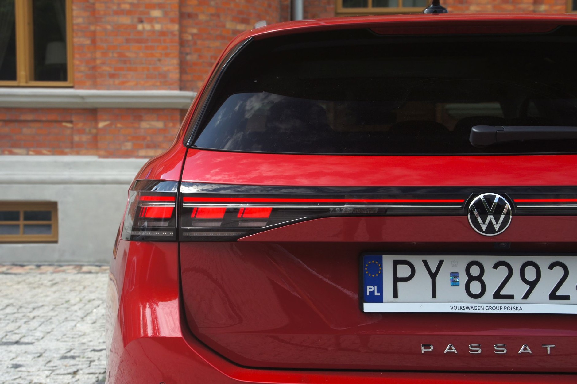 Volkswagen Passat B9 2.0 TDI