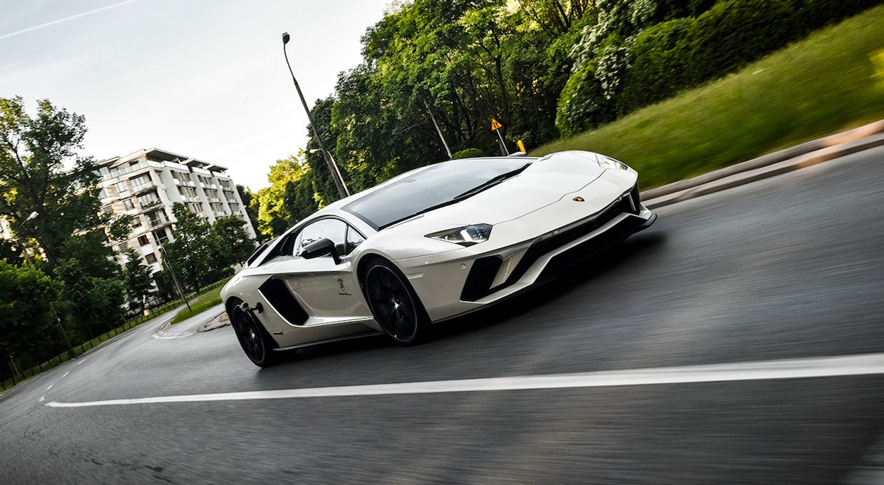 Lamborghini Aventador S Coupé - zwinna bestia