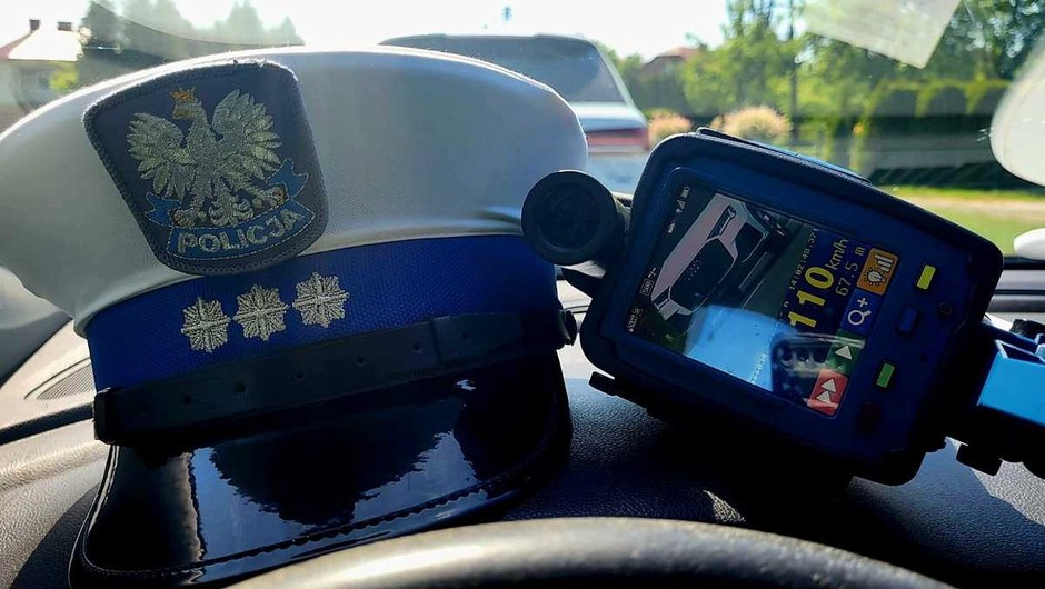 Obraz pochodzący z serwisu https://podkarpacka.policja.gov.pl/rze/aktualnosci/127385,Stracil-prawo-jazdy-za-predkosc.html
