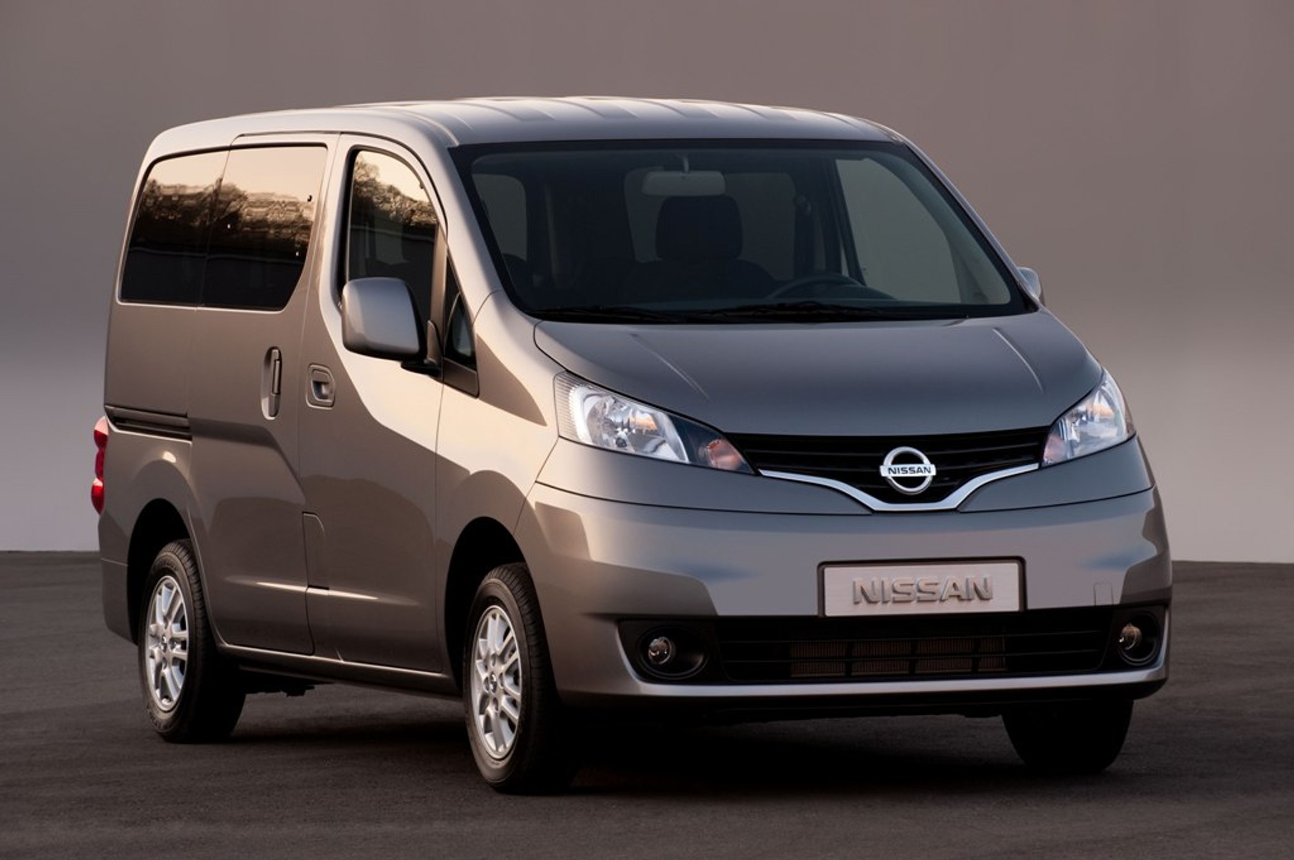 Nissan NV200 - Vanem roku według What Van