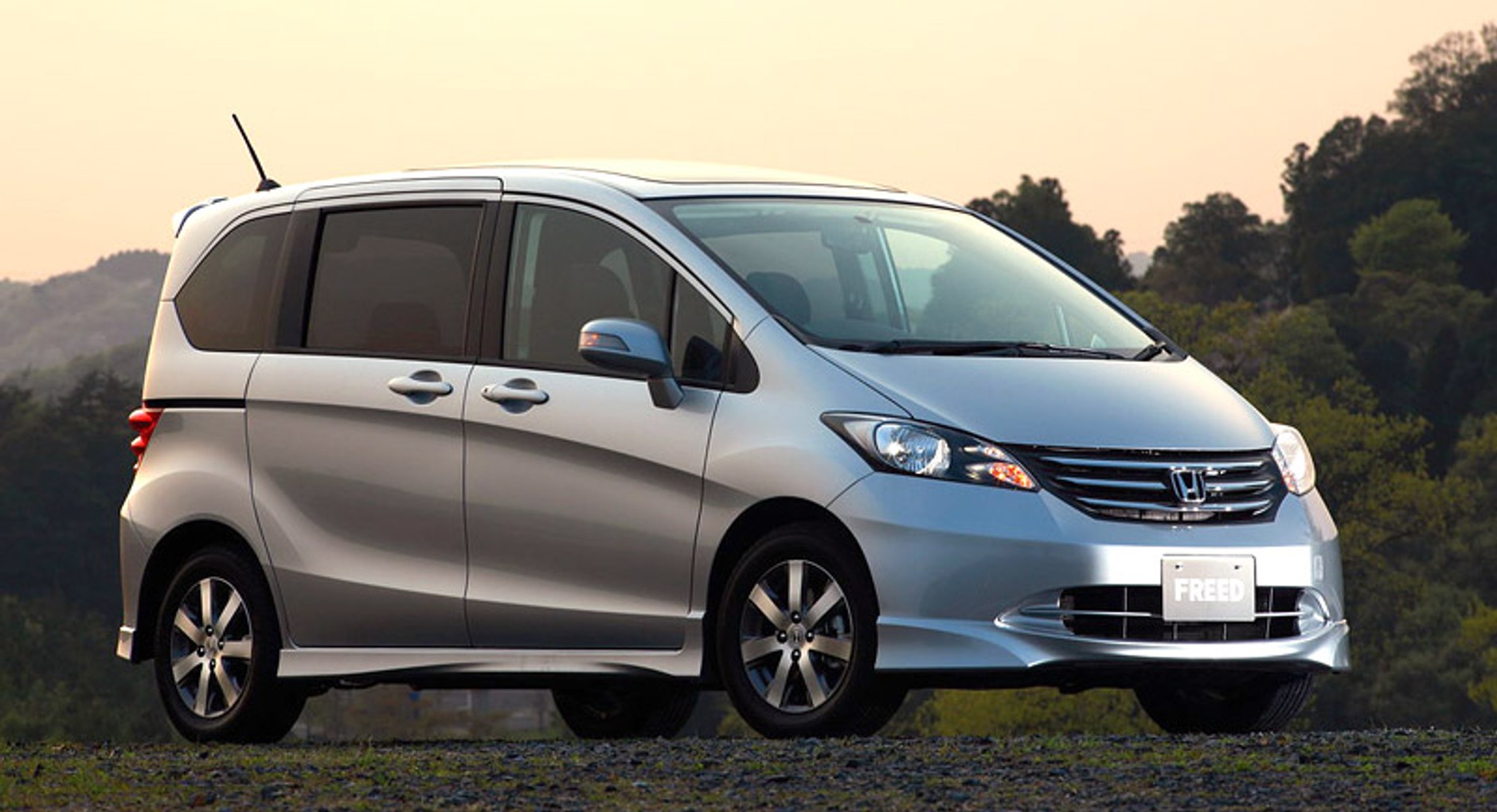 Honda Freed: nowy minivan dla Japonii
