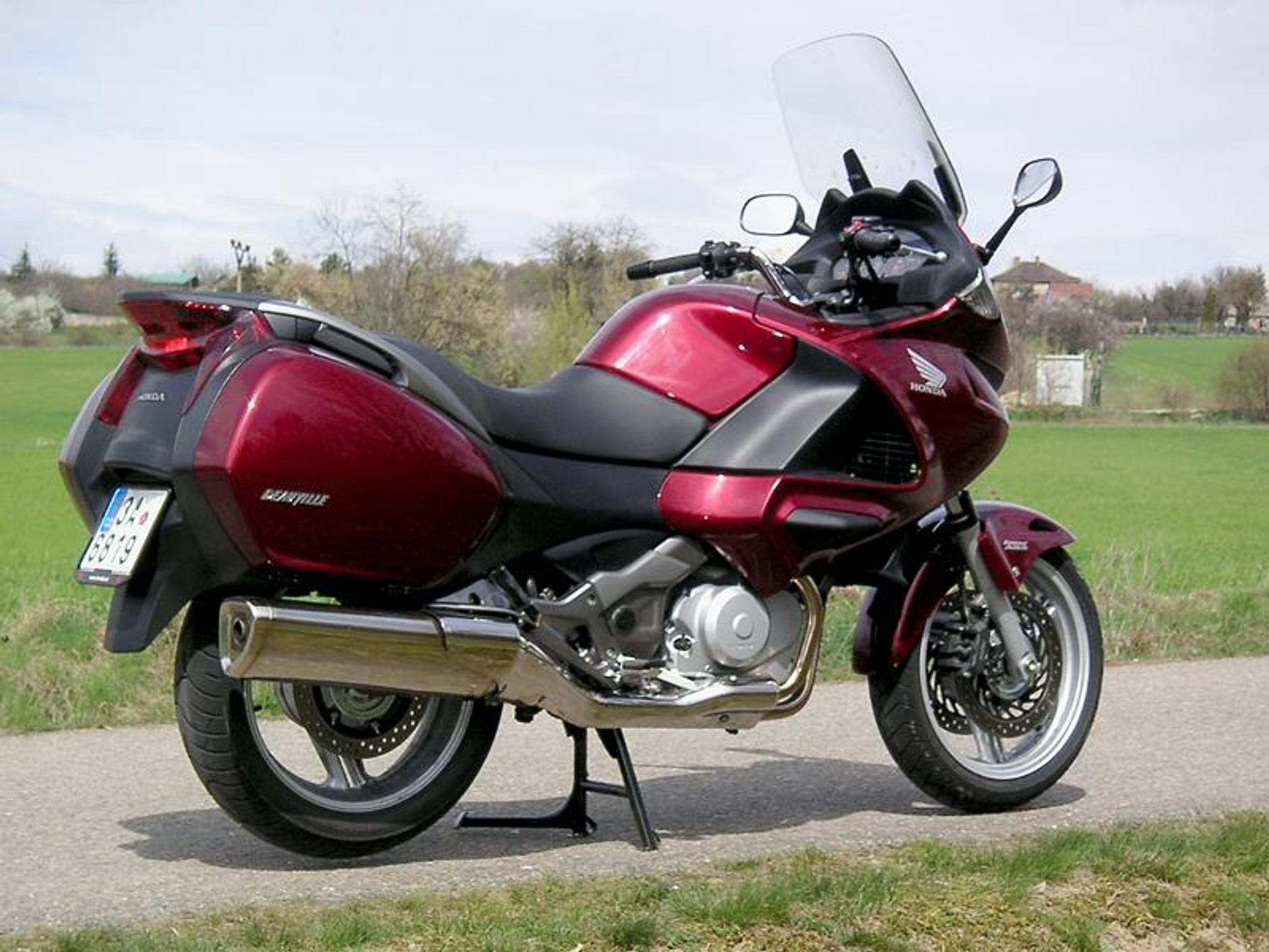 Honda NT700V Deauville – motorem na wakacje (test)