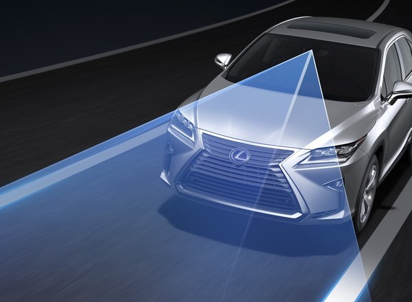 Lexus RX – z osobistą ochroną